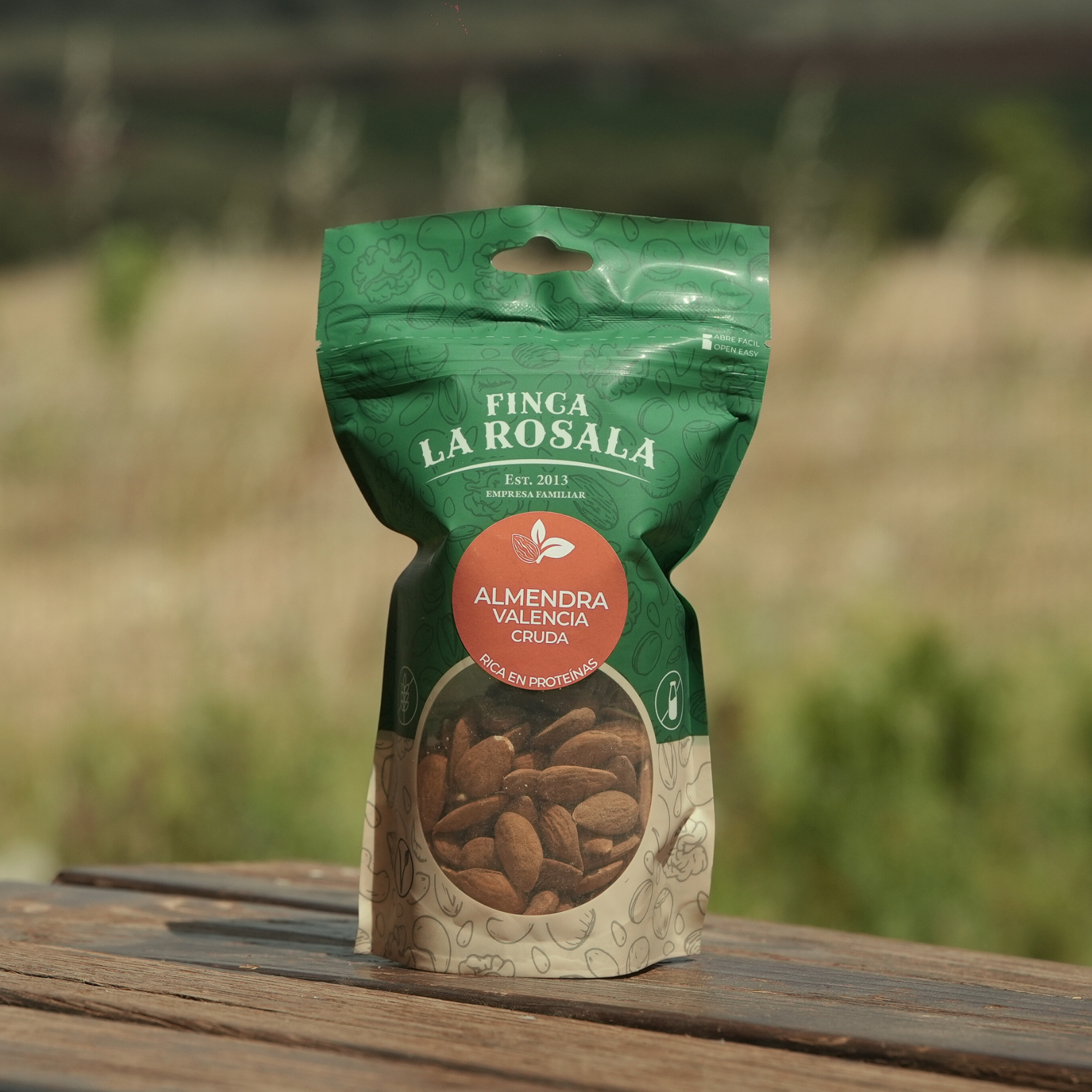 Almendra Valencia Cruda